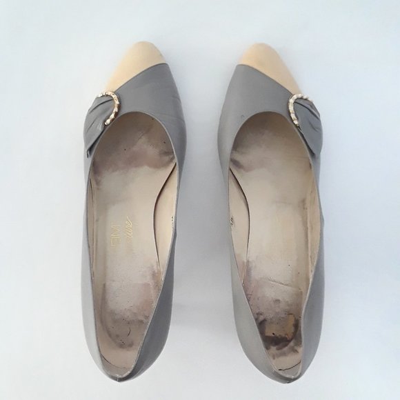 Vintage 60s/70s Gray Fine Leather Short Heel Pumps Size 8.5 - Picture 7 of 16